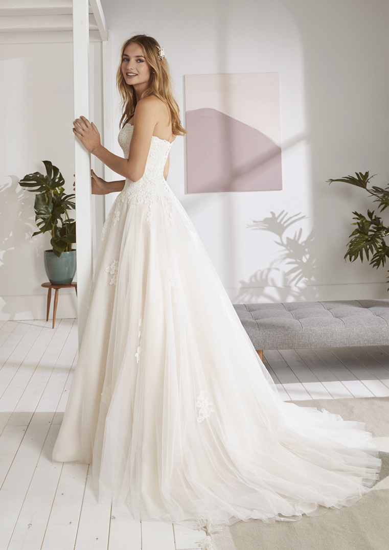 Robe de Mariée ORDIZIA White one Collection 2019: Boutique ...