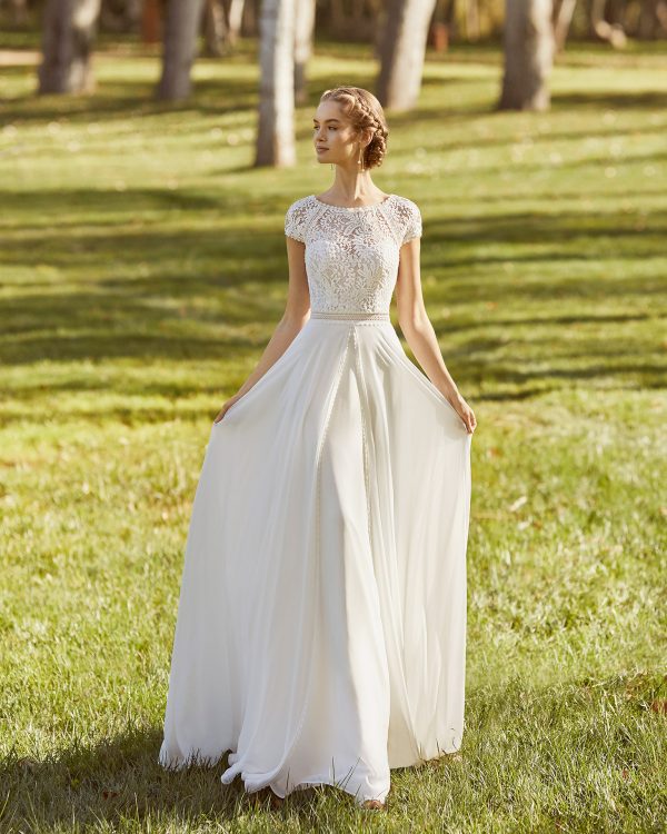 KARMA Wedding Dress Aire Barcelona Collection 2021| Paris