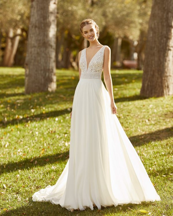 KEREM Wedding Dress Aire Barcelona Collection 2021| Paris