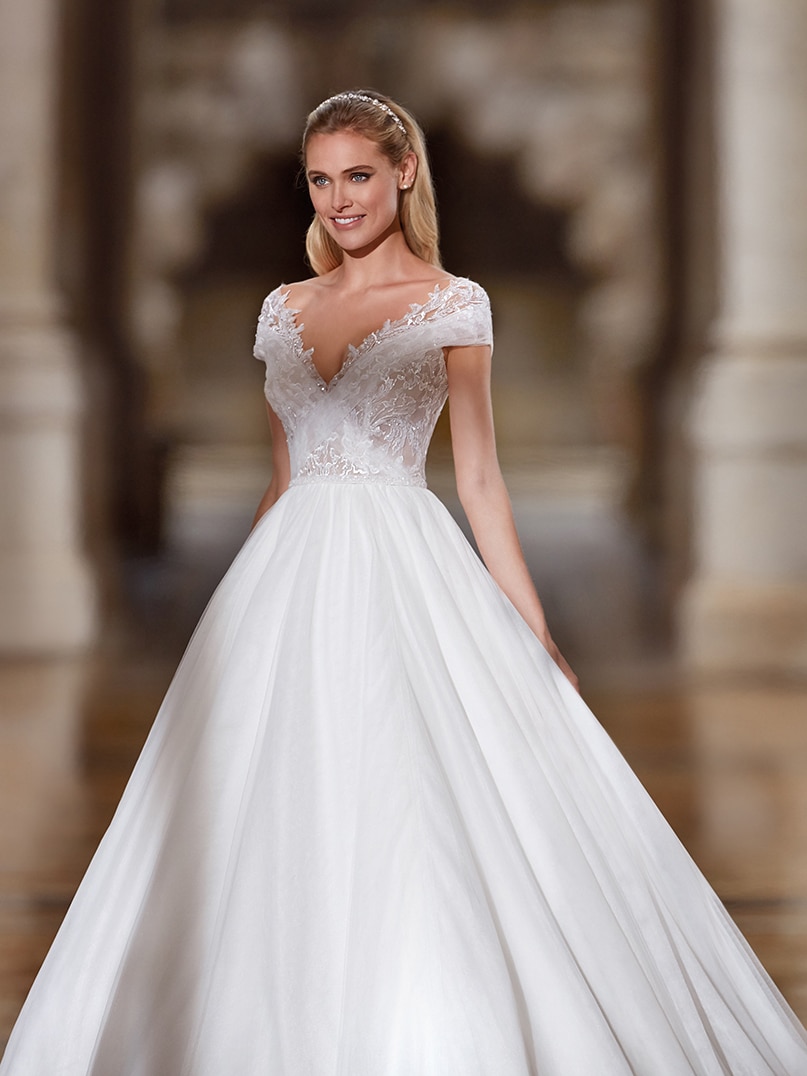 Robe de Mariée Nicole NI12114 collection 2021 Boutique Paris