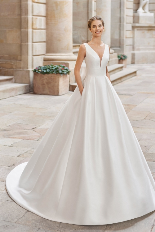 DILEME Wedding Dress Aire Barcelona Collection 2022| Paris