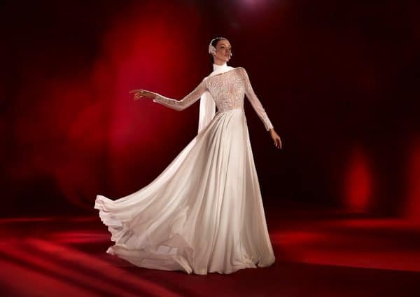 CONNOLLY Atelier Pronovias Wedding Dress collection 2022
