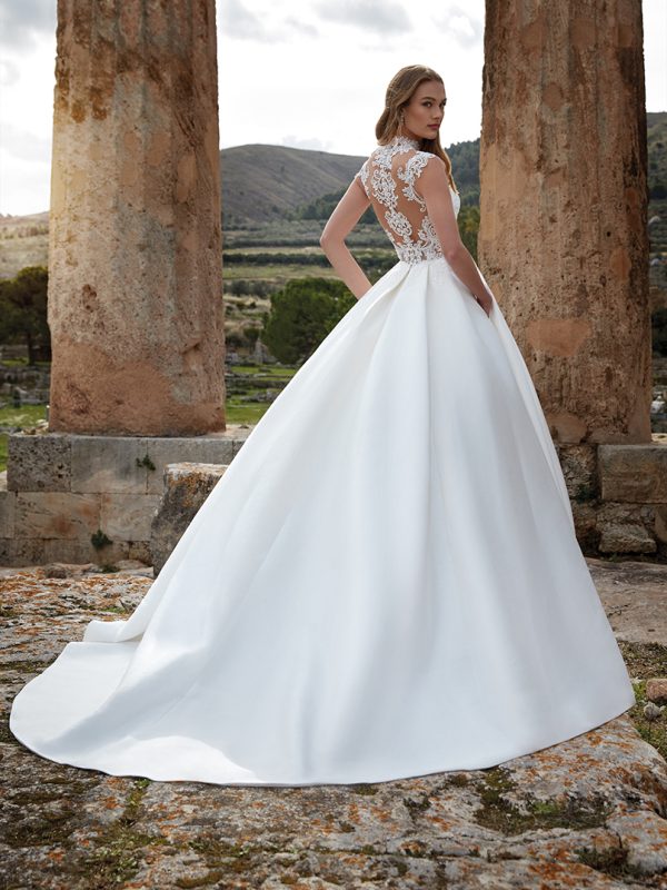 MAAT Nicole Wedding Dress collection 2022| Boutique Paris