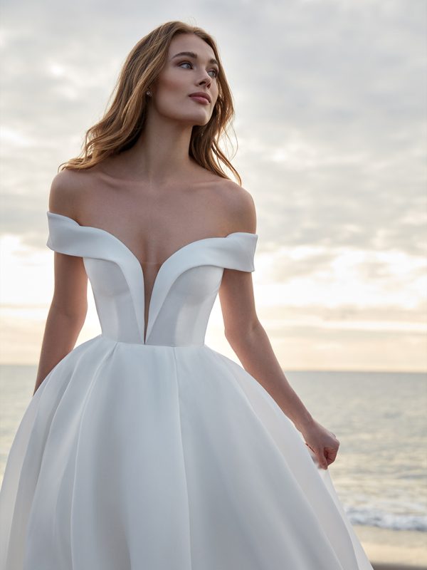 TINIA Nicole Wedding Dress collection 2022| Boutique Paris