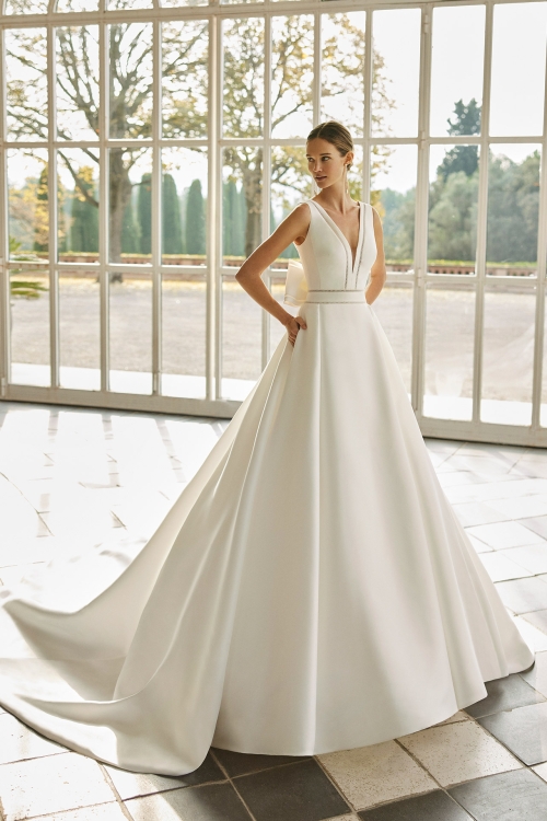 ANNET Wedding Dress Aire Barcelona Collection 2023| Paris Boutique