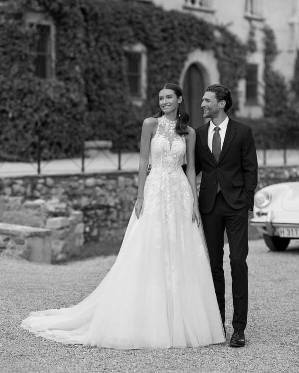 YIOVA Wedding Dress Aire Barcelona Collection 2023| Paris Boutique