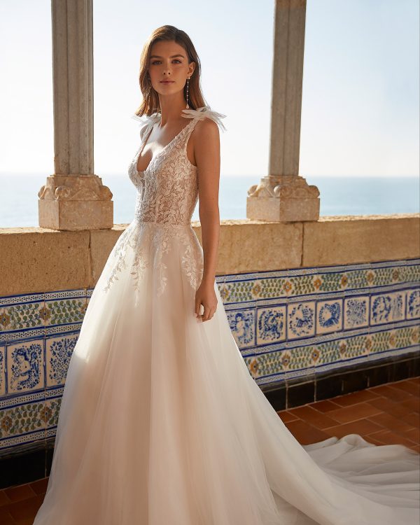 WILKOX Wedding Dress Aire Barcelona Collection 2023| Paris Boutique
