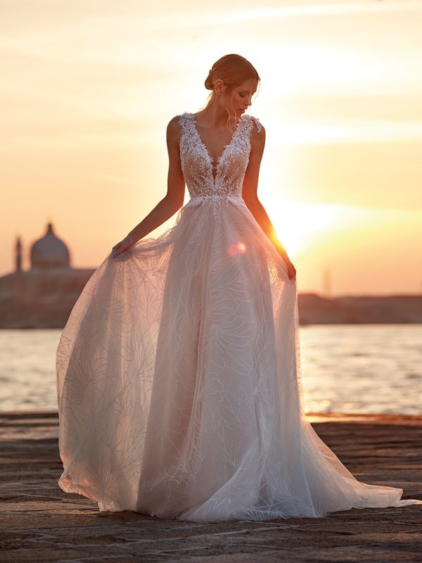 Robe de Mariée CYPHER Nicole collection 2023 | Boutique Paris
