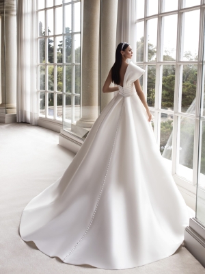 SEDNA Wedding Dress Pronovias collection 2023 | Paris Boutique