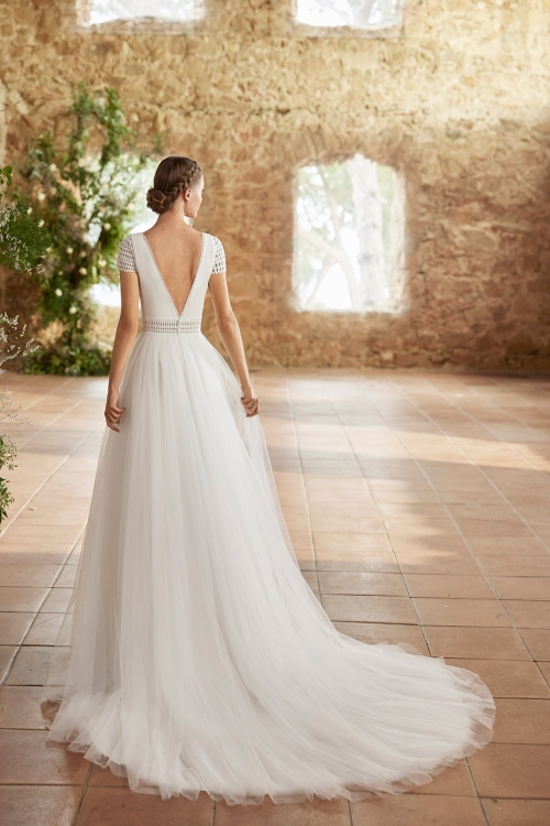 ROSELYNE Wedding Dress Alma Novias collection 2023 Paris