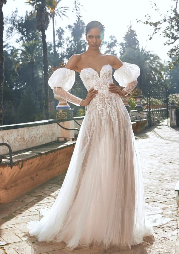 MOGRA Wedding Dress Pronovias Privee collection 2023 | Paris Boutique