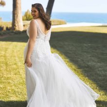 Robe de Mariée SAMBA Pronovias collection 2023 | Mariée Parisienne