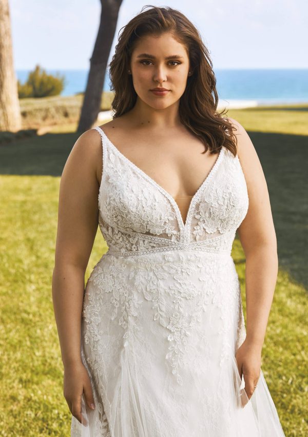 Robe de Mariée SAMBA Pronovias collection 2023 | Mariée Parisienne