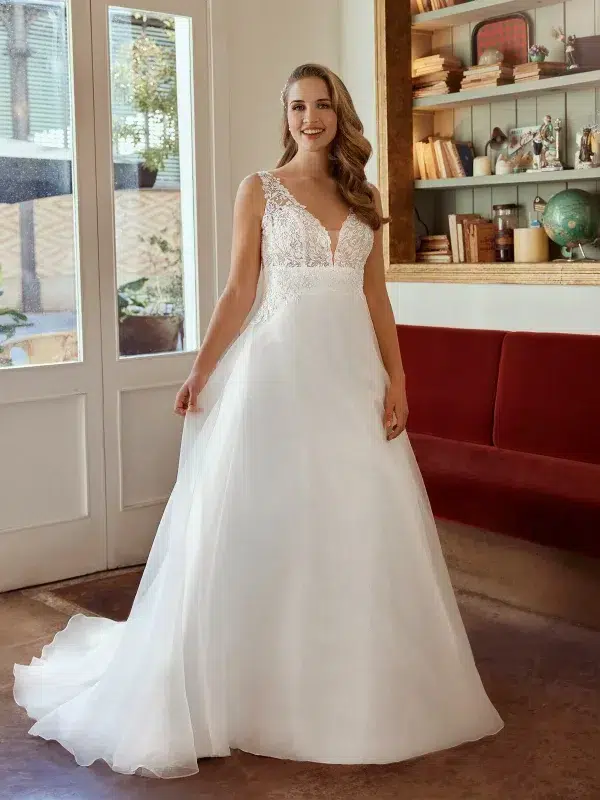 TWINKLE Wedding Dress White one Collection 2023 Paris Boutique