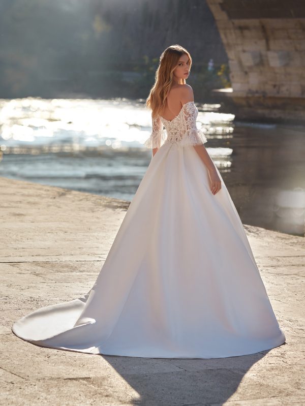UNITY Nicole Wedding Dress collection 2023| Boutique Paris