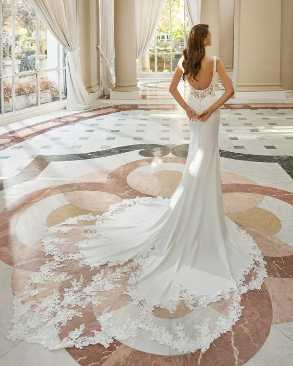 ALAMY Wedding Dress Aire Barcelona Collection 2023| Paris Boutique