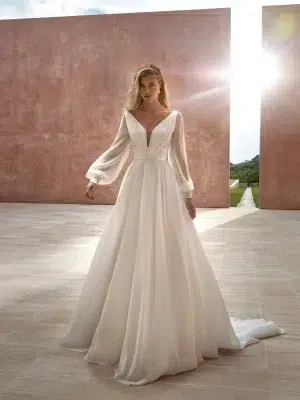 Robe de Mariée ASMARA Pronovias collection 2024 | Mariée Parisienne