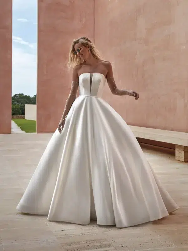 OZEN Wedding Dress Pronovias collection 2024