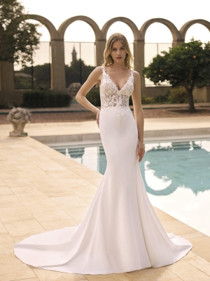 CHERI Wedding Dress White one Collection 2024 Paris Boutique