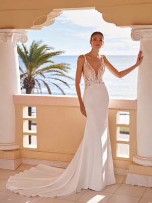 LEEDS wedding Dress: San Patrick collection 2024 Paris Boutique