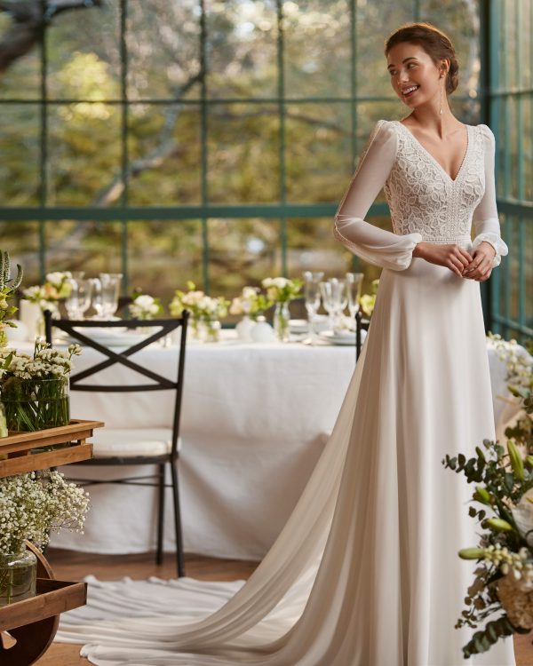 NIA Wedding Dress Aire Barcelona Collection 2024| Paris Boutique