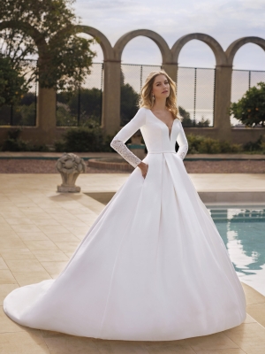 Robe de Mariée NOLANS White One Collection 2024| Paris