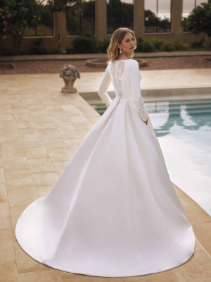 Robe de Mariée NOLANS White One Collection 2024| Paris
