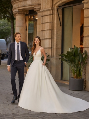 TRAZA Wedding Dress luna novias collection 2024: Paris Boutique