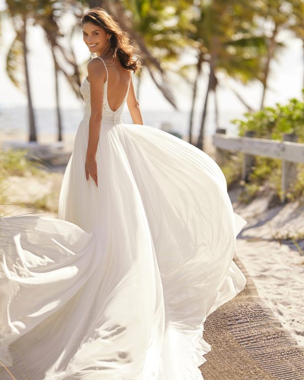 VANILA Wedding Dress Aire Barcelona Collection 2024| Paris Boutique