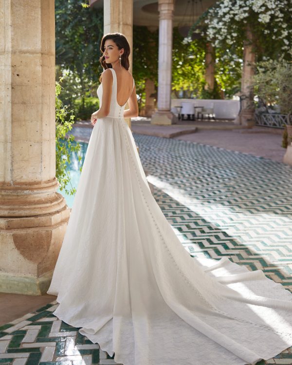 AZARA Wedding Dress Adriana alier collection 2024 Paris