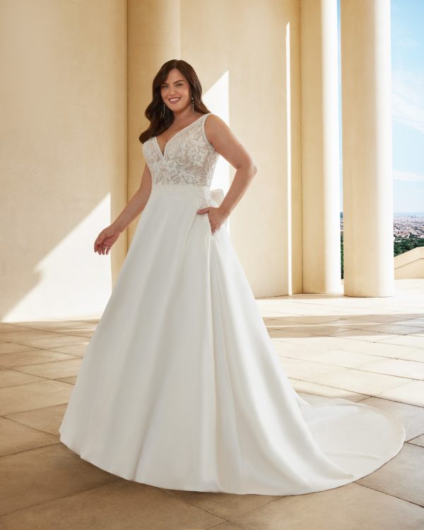 Robe de mariée GLYNIS| Martha Blanc collection 2024: Boutique Paris