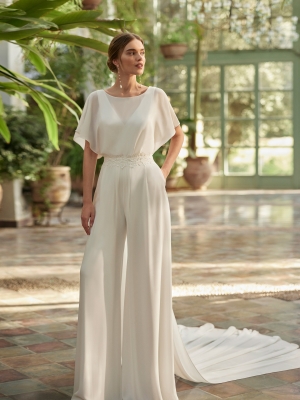Robe de mariée LALIA Alma Novias collection 2024: Boutique Paris