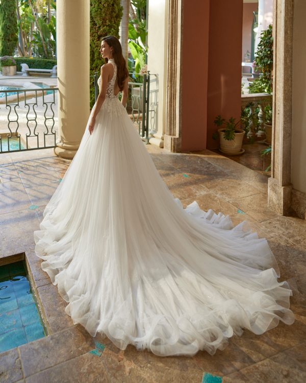 ISELDA Wedding Dress Aire Barcelona Collection 2025| Paris Boutique