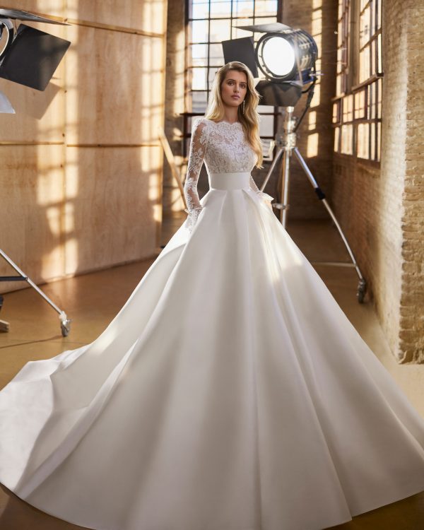 Robe de Mariée WALTA Aire Barcelona 2025| Mariée Parisienne