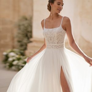 Robe de mariée HELIA Alma Novias collection 2025