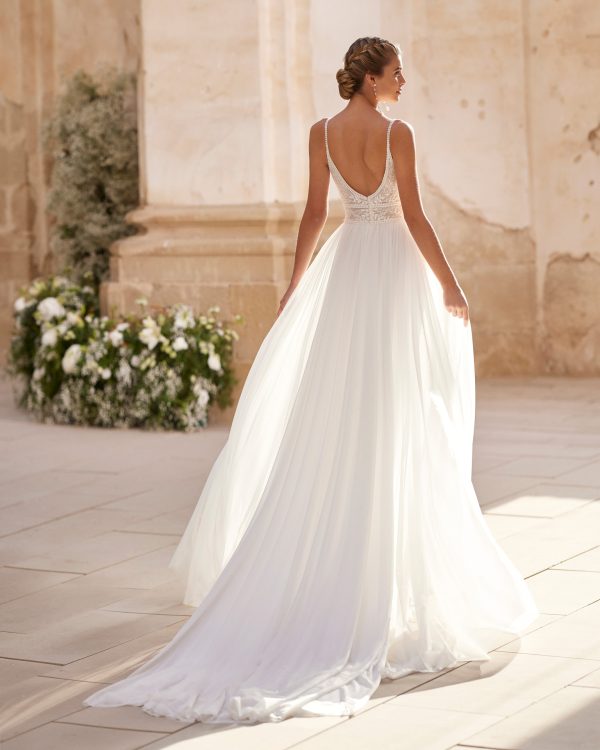 Robe de mariée HELIA Alma Novias collection 2025