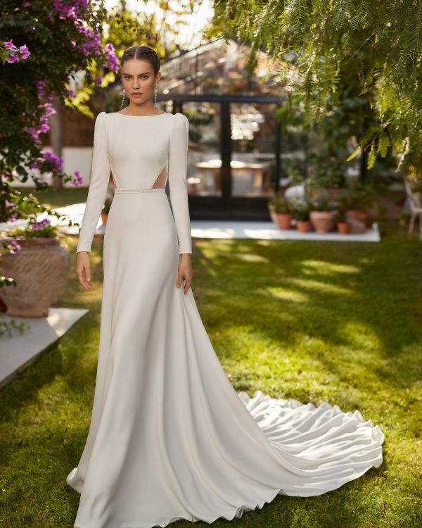 UBETH Wedding Dress Aire Barcelona Collection 2025| Paris Boutique