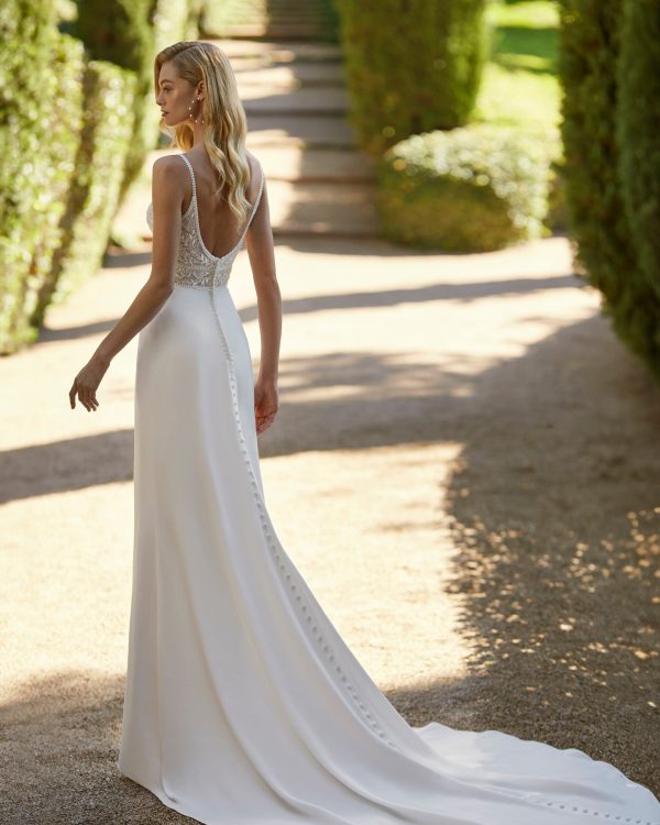 Robe de mariée DALILA ADRIANA ALIER collection 2025: Paris