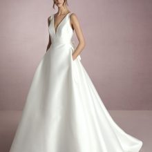 Robe de Mariée IKEBANA White One Collection 2025| Paris