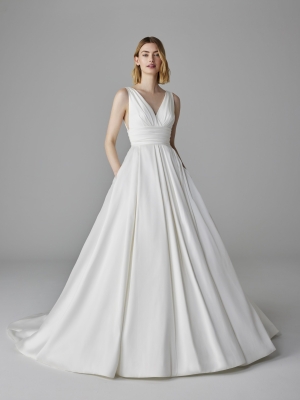 Robe de Mariée LUMINEUSE Pronovias collection 2025| Paris