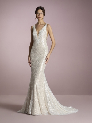 Robe de Mariée TAKARA White One Collection 2025| Paris