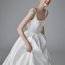 Robe de Mariée ALPHOSINE Pronovias collection 2025| Paris