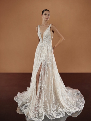 NETHRA Wedding Dress Pronovias Privee collection 2025 | Paris Boutique