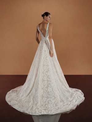 NETHRA Wedding Dress Pronovias Privee collection 2025 | Paris Boutique