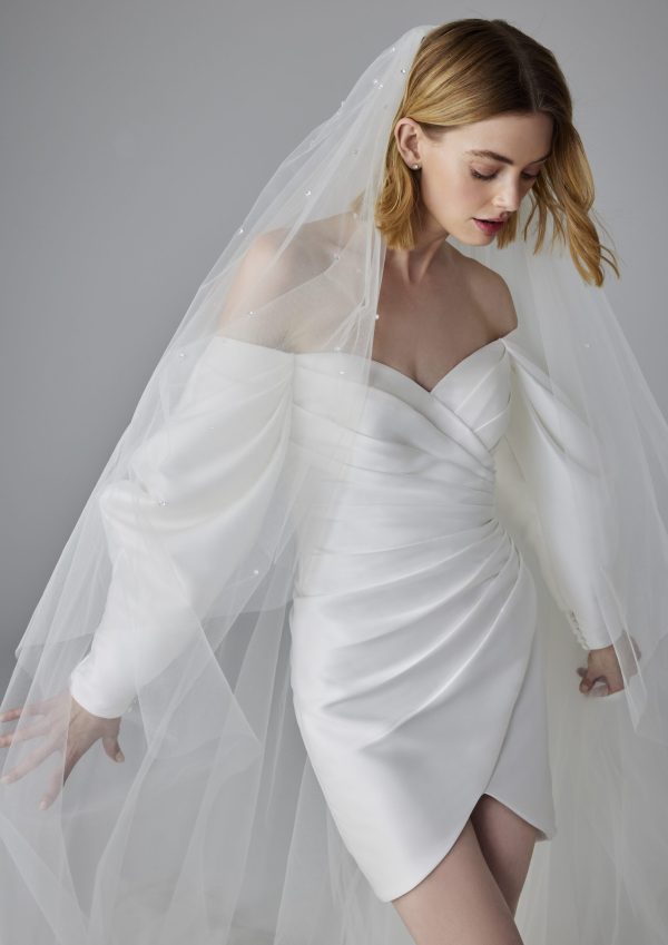 QUINN Wedding Dress Pronovias collection 2025| Boutique Paris