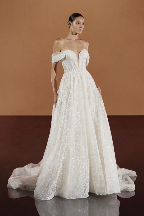 SUNNYA Wedding Dress Pronovias Privee collection 2025 | Paris Boutique