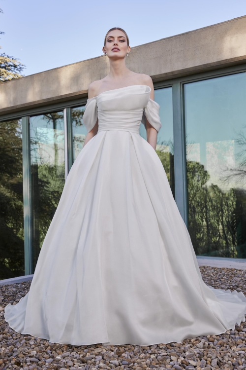 Robe de Mariée ATINA Pronovias collection 2026 | Paris