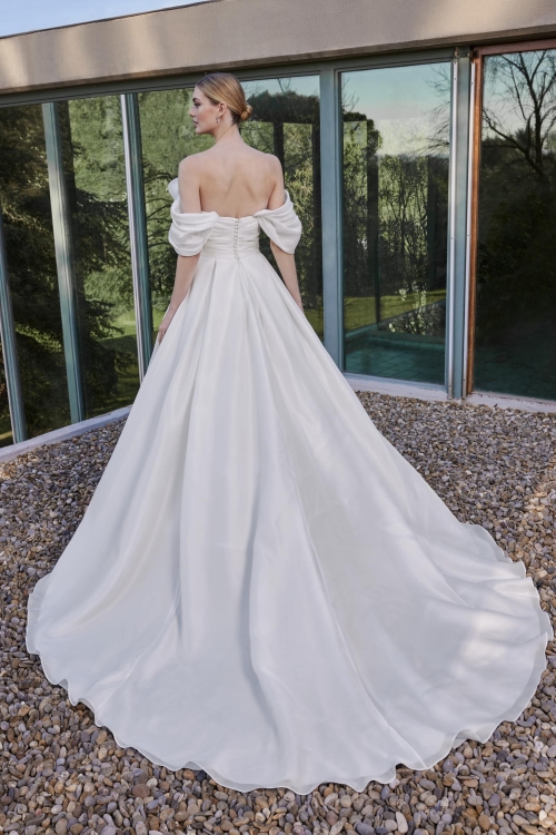 Robe de Mariée ATINA Pronovias collection 2026 | Paris