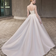 CANDACE Wedding Dress Pronovias collection 2026| Boutique Paris