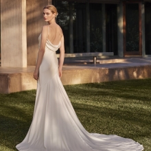 Robe de Mariée CARLILE Pronovias collection 2026 | Paris